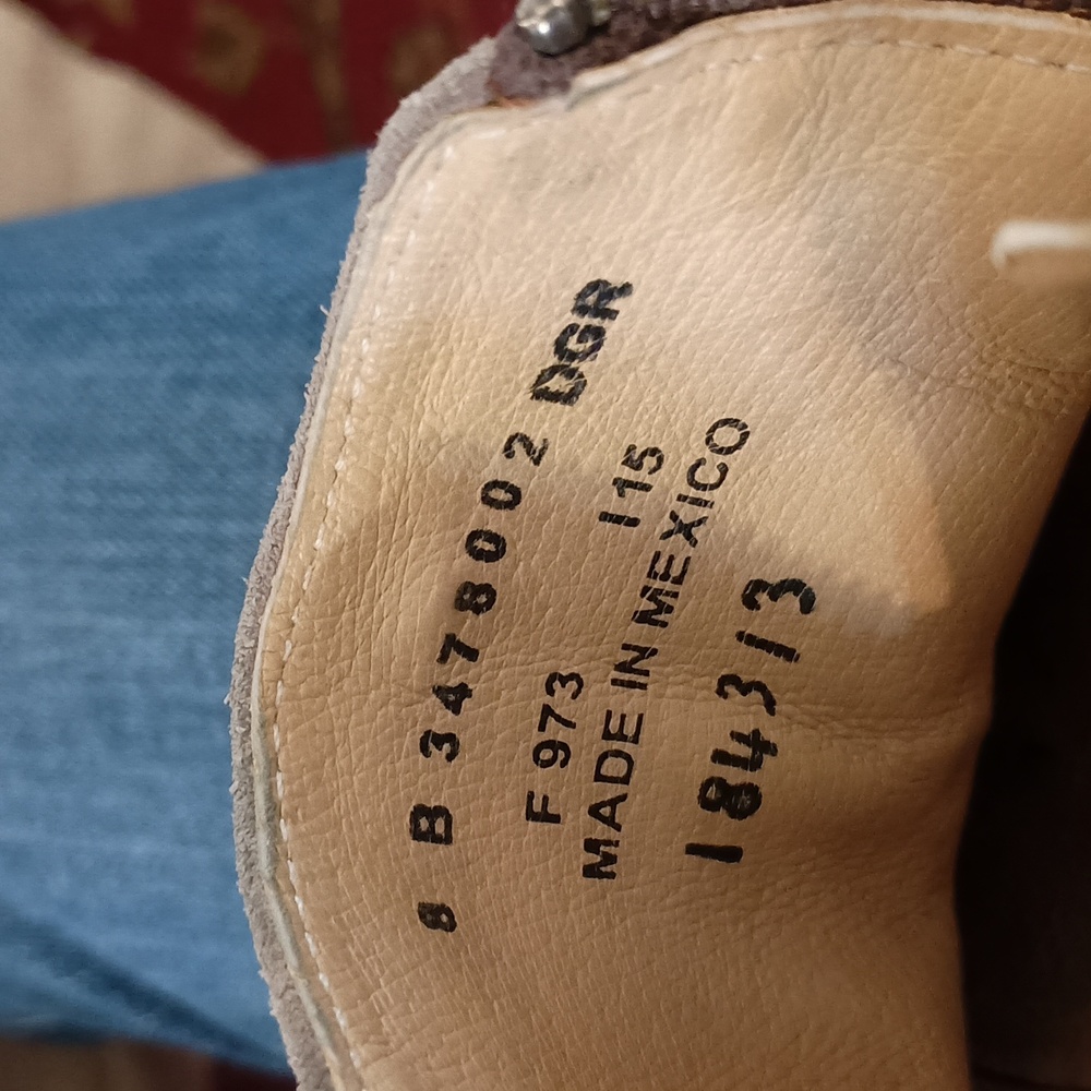 FRYE Gray Suede Women's Ankle Boots Two Zippers 8 B - Picture 3 of 6